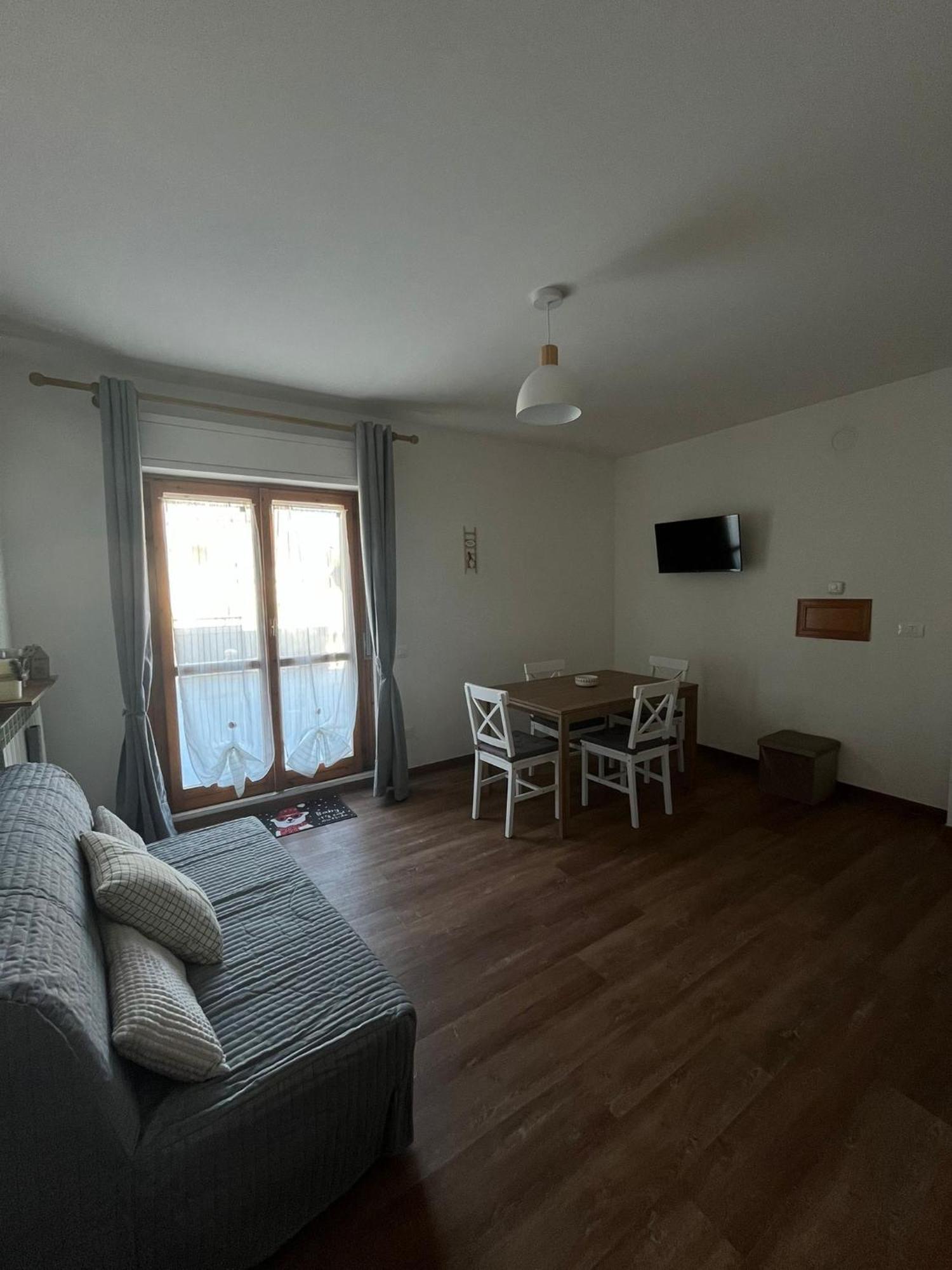 Attico - Terrazza Su Castello Apartment Castel Di Sangro Luaran gambar